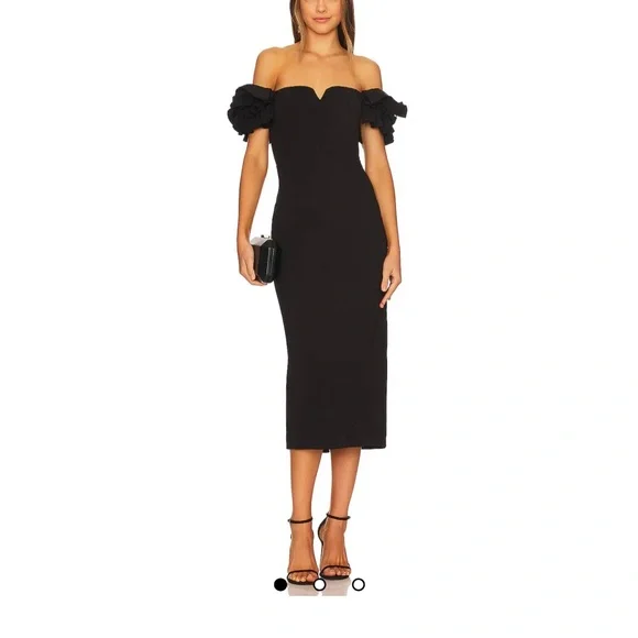 Elliatt Elegant Black Strapless Dress - Picture 1 of 1